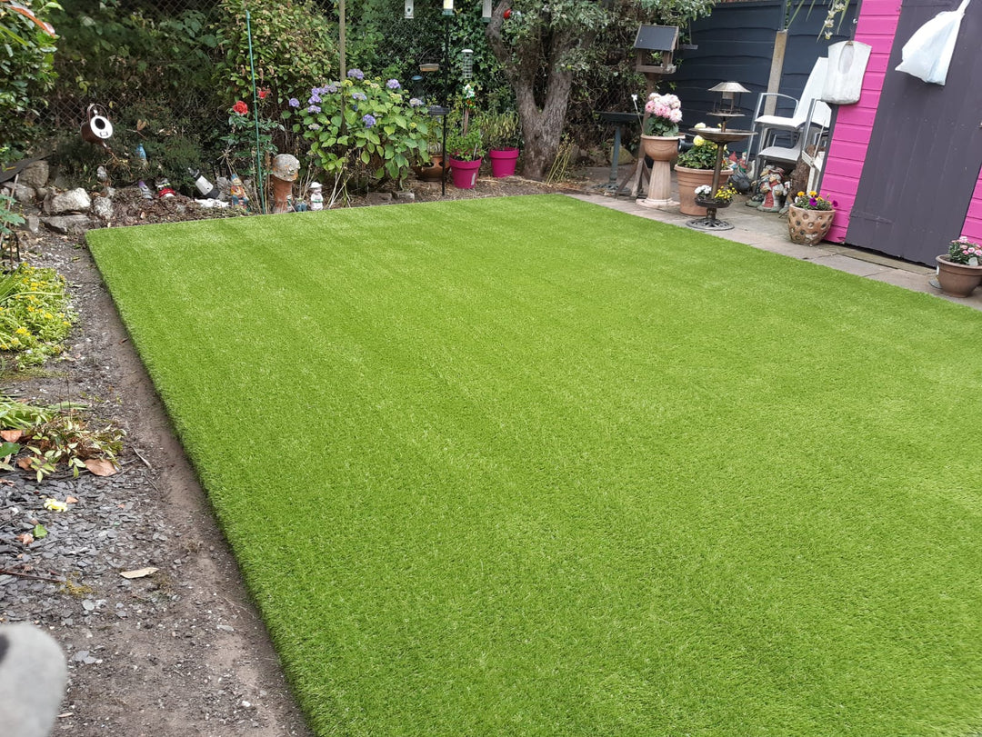 35mm Artificial Grass Clearance