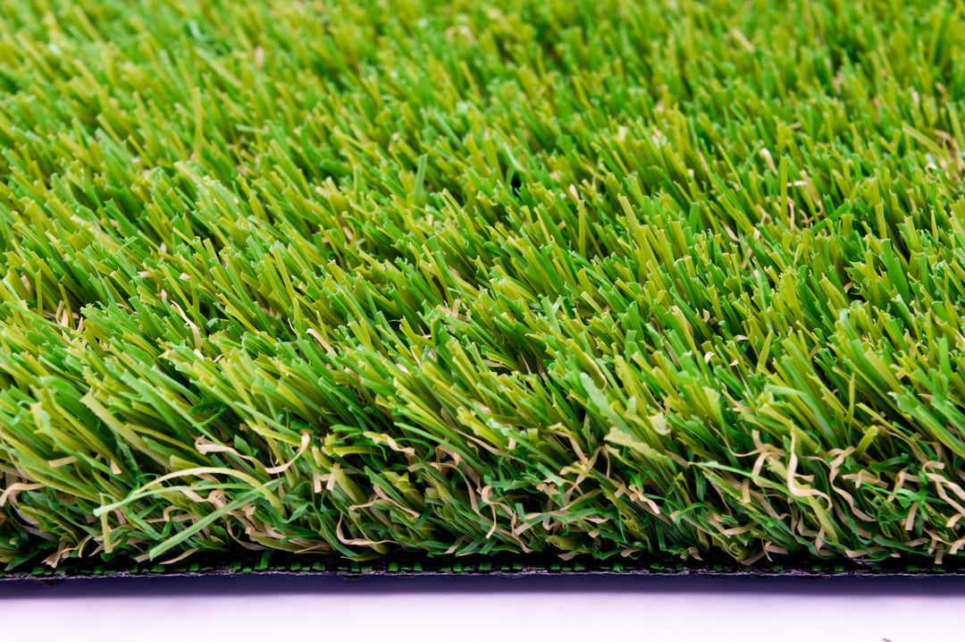 25mm Artificial Grass Clearance